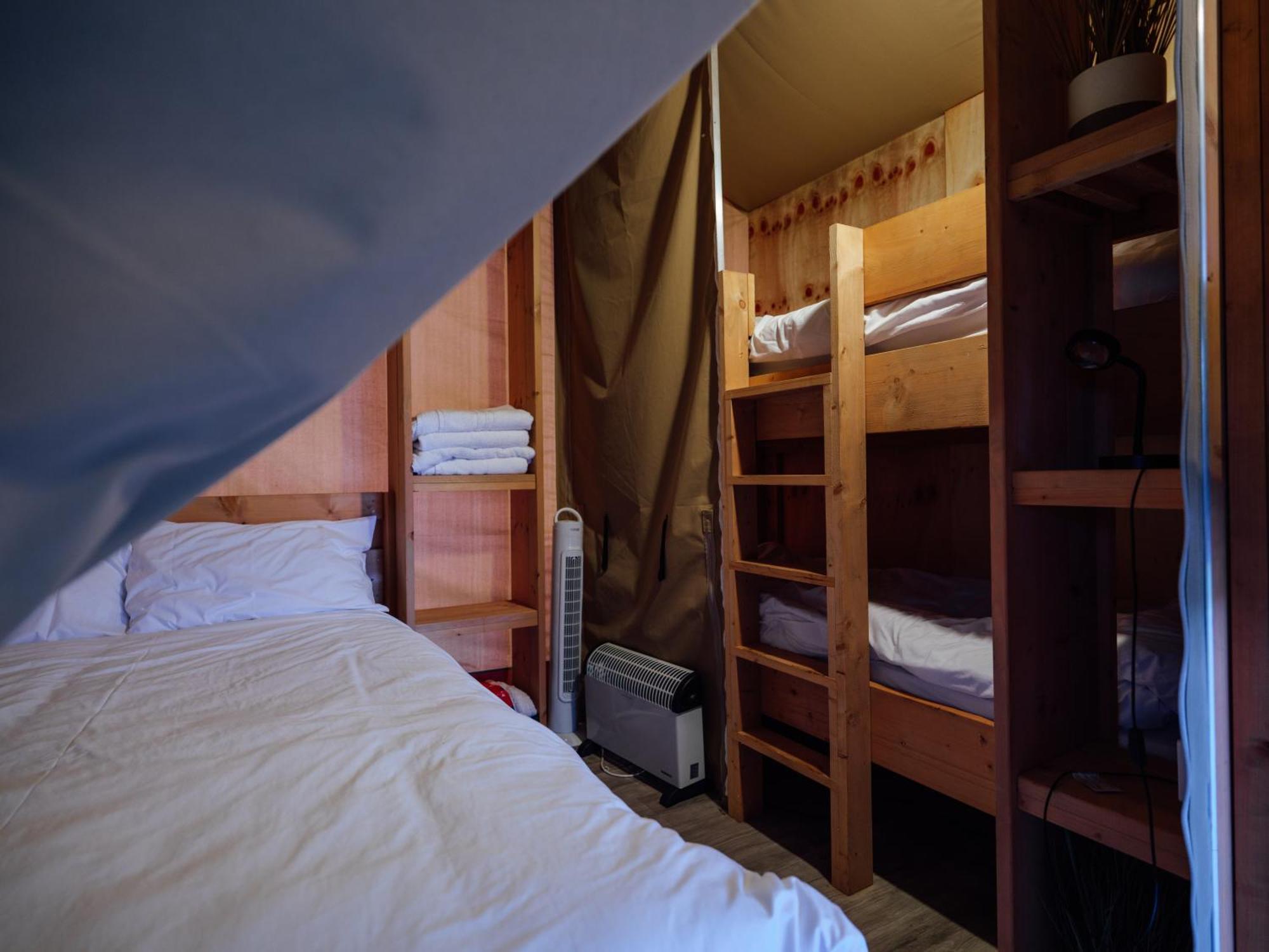 Sunset Retreats Safari Tent Ombersley Екстериор снимка