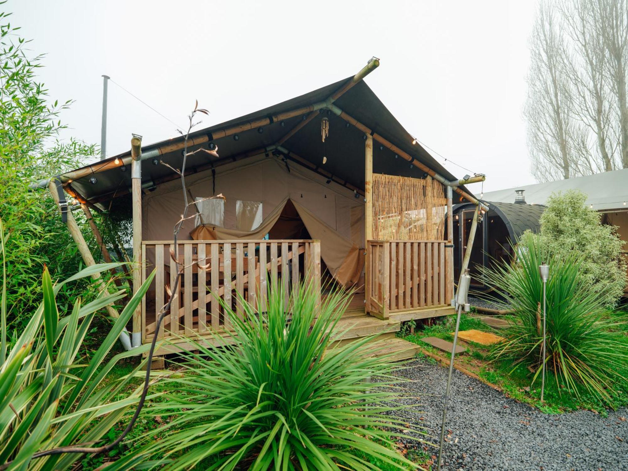 Sunset Retreats Safari Tent Ombersley Екстериор снимка